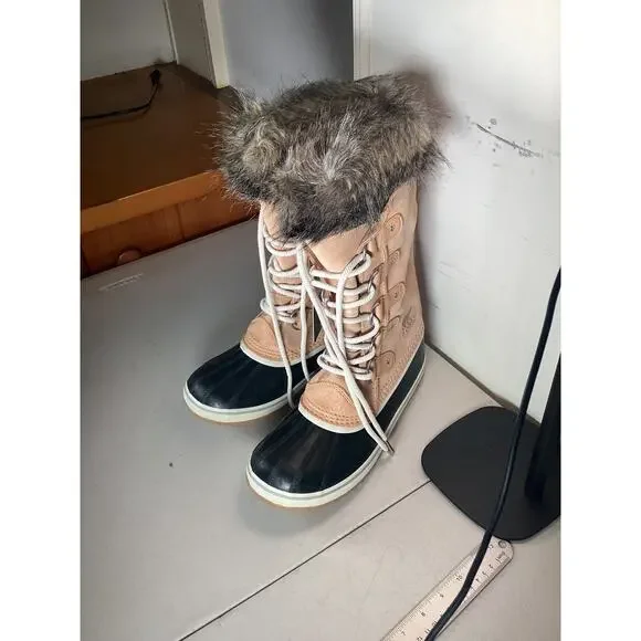 Sorel Women's Joan of Arctic Boots Size 10 - Picture 2 of 6